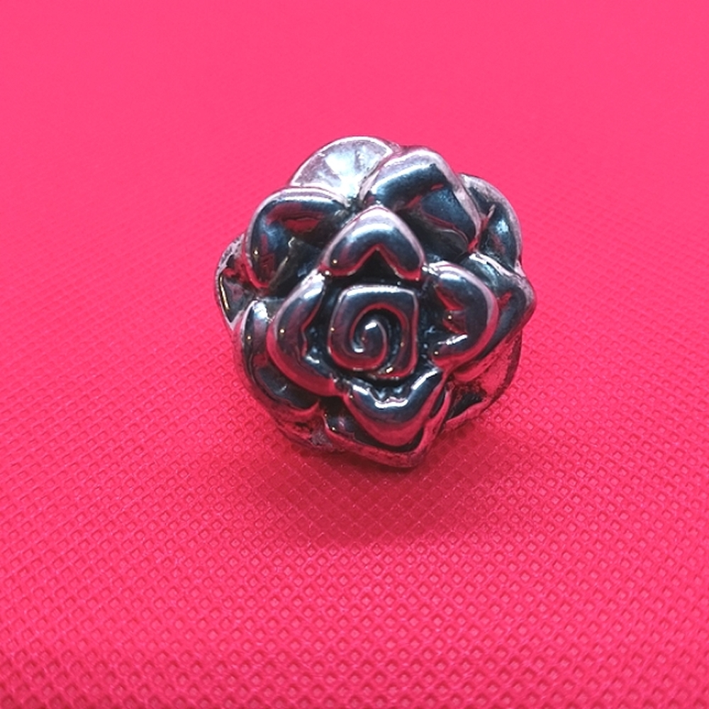 Sterling Silver Large Blooming Rose Ring. - Picture 14 of 16